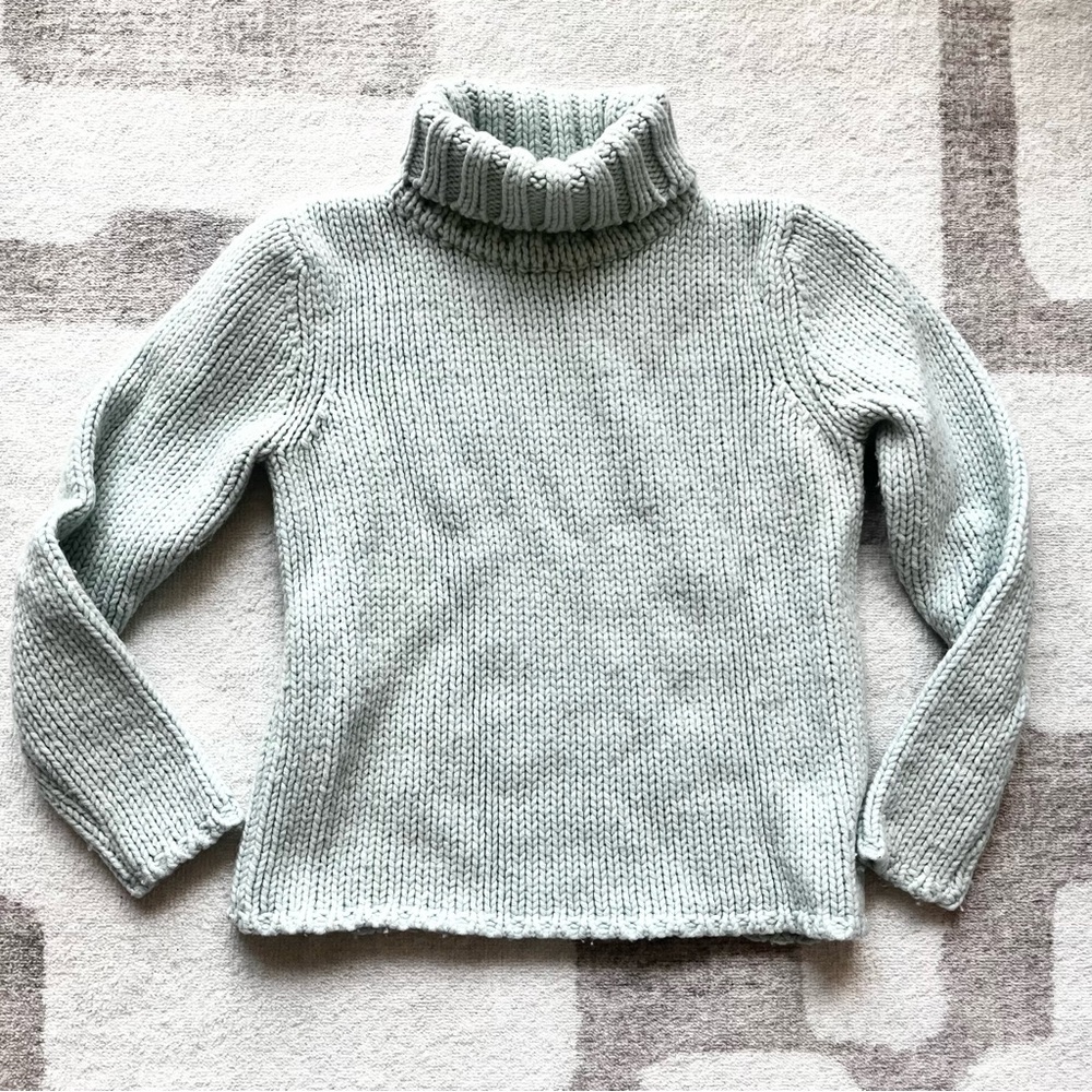 **VINTAGE** GAP THICK POWDER BLUE CABLEKNIT SWEATER